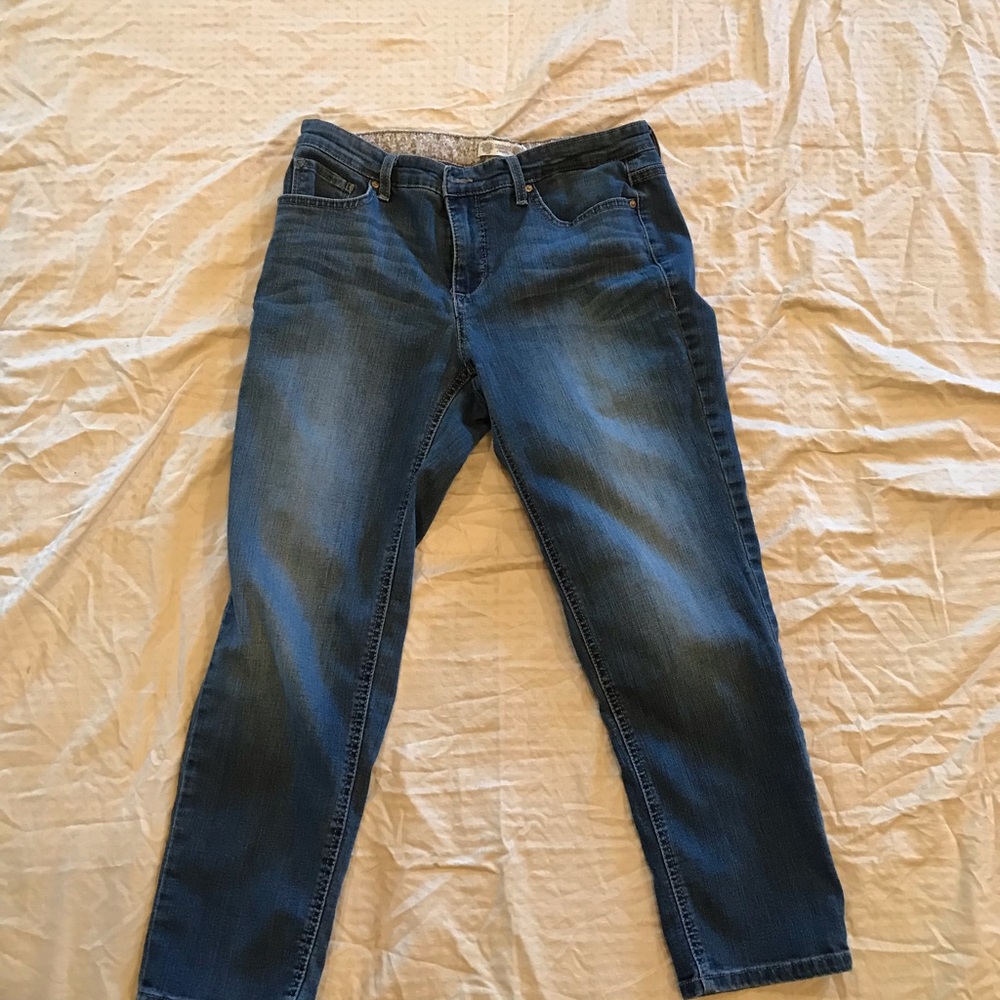 Comfy straight jeans